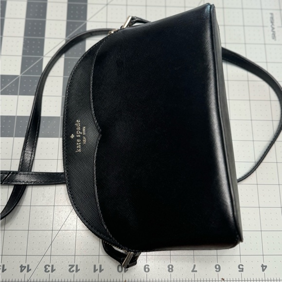 Black Kate Spade small cross body purse - Picture 2 of 6